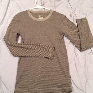 Long-sleeved striped gray shirt